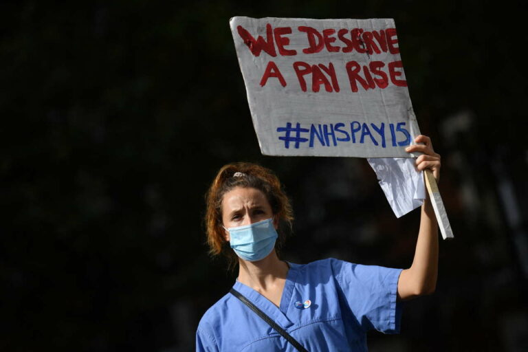 <span style='color:#f9b233;'>Europe :</span></br> Les infirmières britanniques entament une grève inédite