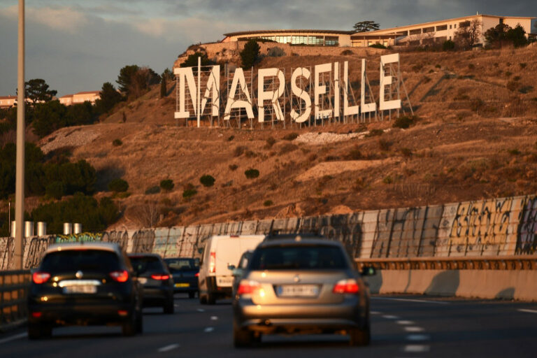 <span style='color:#f9b233;'>ZFE:</span></br> La métropole d’Aix-Marseille reporte l’interdiction des Crit’Air 3