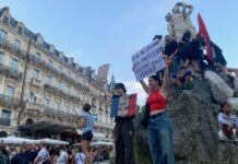 Entre la colère et la joie de se retrouver pour défendre la démocratie