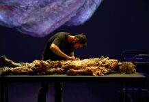 De grandes nouvelles des vivants et des morts